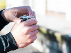 人生に「コンセプト」を：海外で直面した“透明人間”の苦難を「ユニークな辛さ」に変える生き方