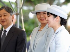 雅子さま62歳お誕生日　愛子さまを頼もしくすら思う母の気持ちとご一家の仲の良さがにじむ「私にとりましても」のひとこと