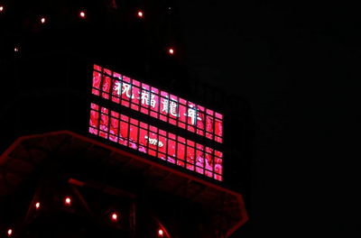 【画像】東京タワー、中国の春節を祝い真っ赤に染まりメッセージ「祝福龍年」　日本人「は？」