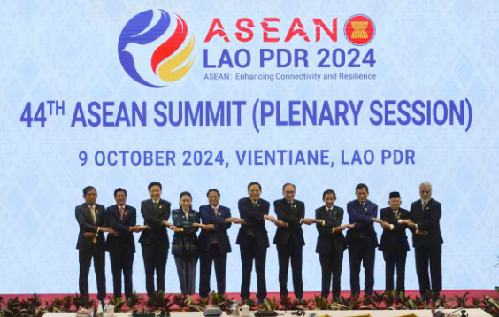 【悲報】ASEAN「同盟組むなら米国より中国を選ぶ」米国を逆転　中国同盟を選んだ国こいつらです！！！