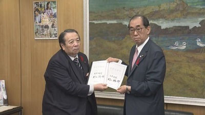 【新年交歓会】村上誠一郎総務大臣「自民党は今まで右に行き過ぎていたが、変わった。私を見れば分かるでしょう」