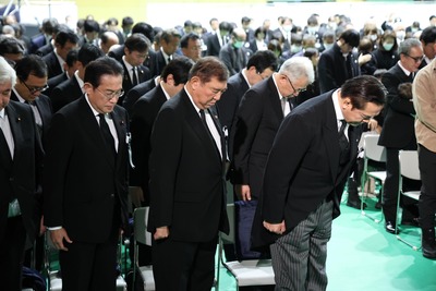 【速報】石破茂首相や岸田前首相などが出席の能登追悼式、大学生の男が刃渡り10センチのナイフ所持して待機しているところを逮捕「参加者を狙っていた可能性」