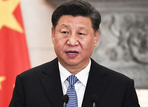【速報】中国の首相、経済崩壊により経済フォーラム演説でやけくそになる「今こそ、世界は中国にお金を投入すべき！」