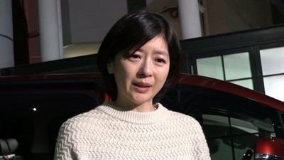 【悲報】オールドメディアさん、亡くなった当日に自宅凸　近隣に迷惑を掛けるため妹・中山忍が涙ながらに頭を下げて対応「突然のことでお話しできることが...すいません、すいません」