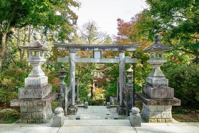 【悲報】神社仏閣が売買活発化により手遅れになる可能性、仲介業者「多くの中国人が買おうとしている」日本の報道が無関心すぎて英ロイター通信が報じる