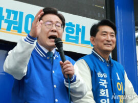 【韓国】ハンストで有名な野党代表、カメラに気づかず街頭演説を終えて車内で失言「ふぅ、仕事をしているふりをしたね～ｗｗｗｗ」