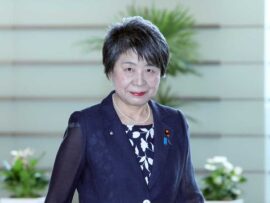 【速報】共同通信社国際局、上川外相巡る英訳記事について言及「出産って確かに言ってないよ？でも報道がそう解釈したなら出産だ」