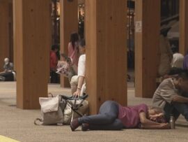 【速報】万博足止め、パビリオンで即席ミッフィー撮影会や飲食提供・館内開放　来場者「この恩は忘れない」