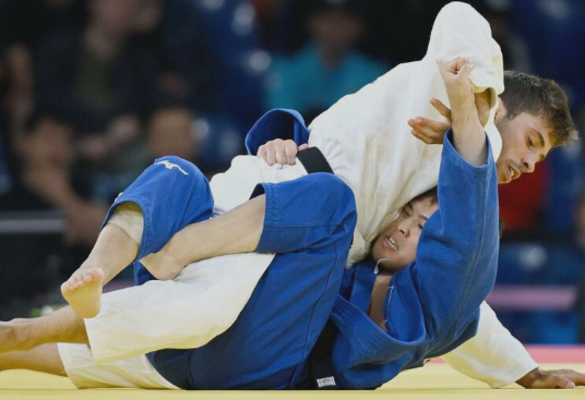 【速報】パリ五輪　柔道男子、不正攻撃と誤審で日本代表・永山が準々決勝敗退「納得いかず握手拒否」始まったな