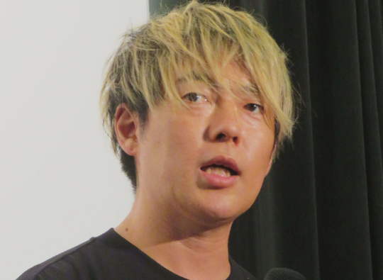 ウーマン村本「バカ日本人　いまはフワちゃんよりエマちゃんだろ」「選ぶトピックが小学校の終わりの会と一緒」