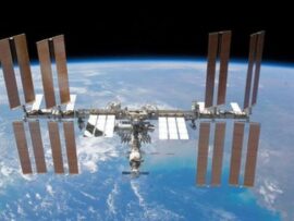 国際宇宙ステーション、地球に落下