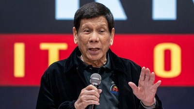 【速報】フィリピンのドゥテルテ前大統領逮捕、国際刑事裁判所の逮捕状により逮捕「人道に対する罪」空軍基地に連行