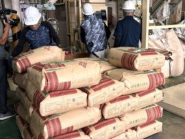【速報】福岡市の建設会社も参戦判明、巨大倉庫にコメが山積み「焦って安く売る必要ない」