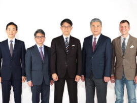【朗報】トヨタ役員報酬、過去最高利益により業績連動報酬が爆増「固定報酬が8億+連動27億」これが日本のトップ企業だ！