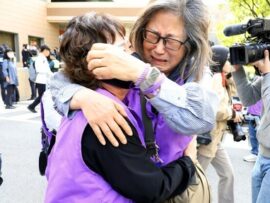 【梨泰院158人死亡事故】元ソウル警察庁長のハロウィーンの準備不足罪は無罪！遺族が崩れ落ちる「アイ...ゴｫ...」