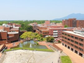 【速報】悠仁さまの通学問題解決か　筑波大学敷地内に謎の一軒家が建設　関係者「恐らく悠仁さまが暮らす家」