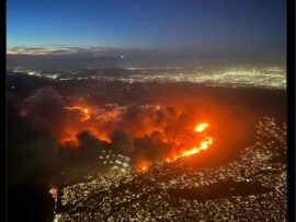 【画像】ハリウッドセレブ達が住むロサンゼルス高級住宅地で大火災が発生、思った以上にヤバイ