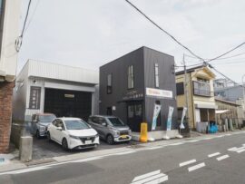 【話題】借りたレンタカーを勝手に外国人に売却した女さん「だってぇ...だってぇ...(;o;)」