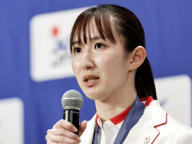 記者「早田選手はどこに行きたいですか？(ディズニーかUSJやろな)」早田ひな「特攻資料館」