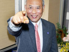 舛添要一「最先端EVに乗る中国人と時代遅れのガソリン車に乗る日本人。完全に日本は負けてる」