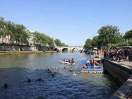 【パリ五輪開催】パリ市民団体「水質改善しろって言ってんだろ！できねぇならもうみんなでセーヌ川にう●こしよう」排便デモを敢行