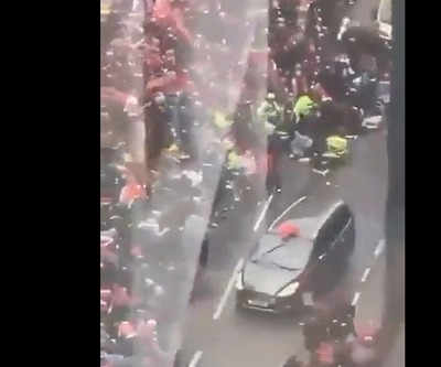 【閲覧注意】50万人以上が集う『英リバプールの優勝パレート』で無差別テロ発生「車が突っ込んで引き回す」まるでゾンビ映画 【閲覧注意】50万人以上が集う『英リバプールの優勝パレート』で無差別テロ発生「車が突っ込んで引き回す」まるでゾンビ映画