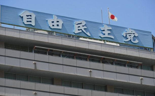 パ「夫婦別姓に反対する奴って、パンかライスか選べると発狂しそう」 → あっけなく論破されるw パ「夫婦別姓に反対する奴って、パンかライスか選べると発狂しそう」 → あっけなく論破されるw