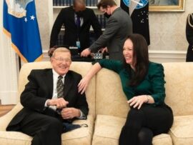 【卵価格暴騰】ロリンズ農務長官「文句言ってないで、庭でニワトリ育ててろよバーカｗｗｗ」大炎上